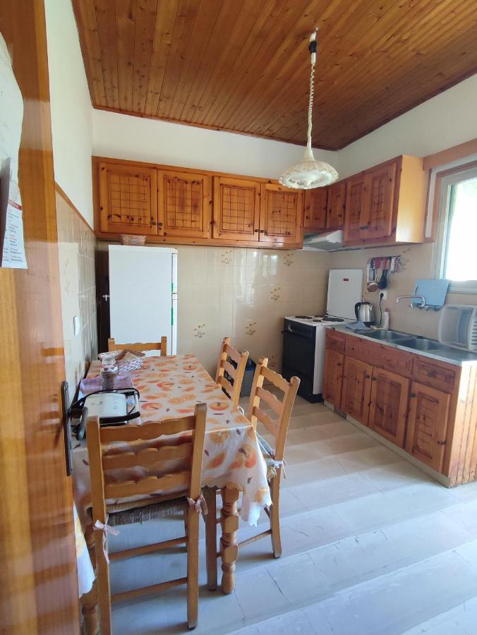 Eftichia Apartment Róda Eksteriør bilde