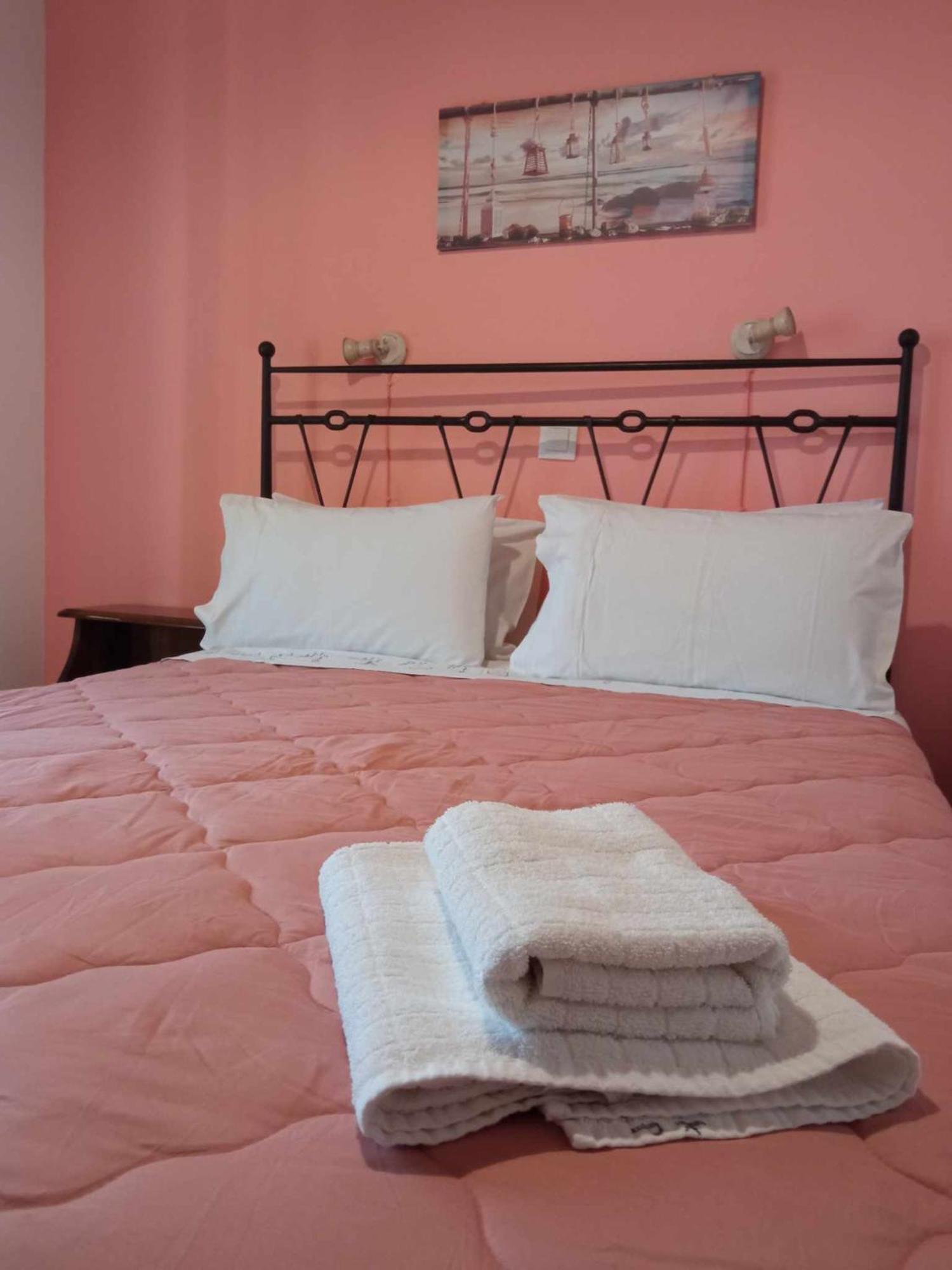 Eftichia Apartment Róda Eksteriør bilde